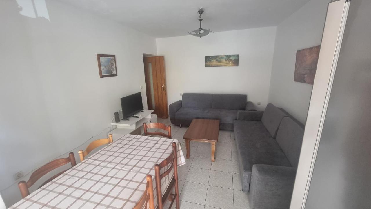 Teemo'S Apartments Sarandë 外观 照片